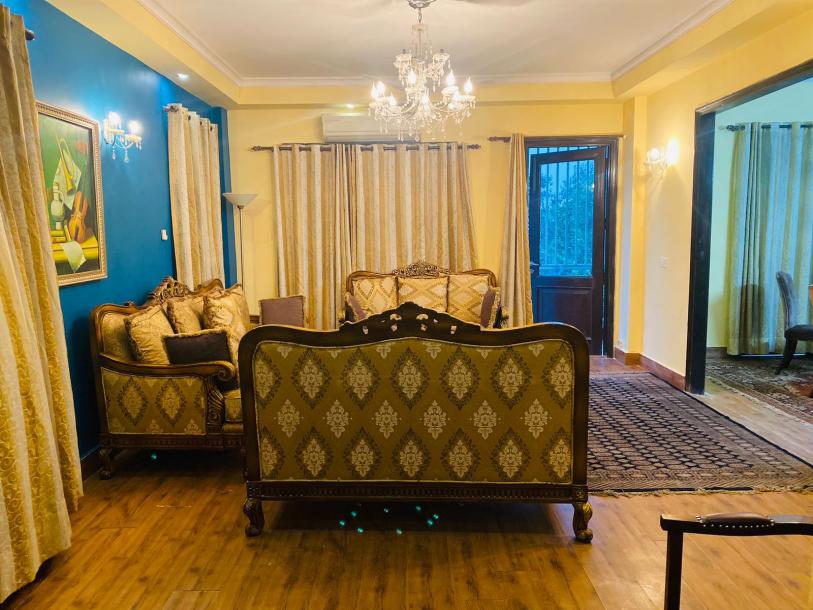 4BHK builder floor-4