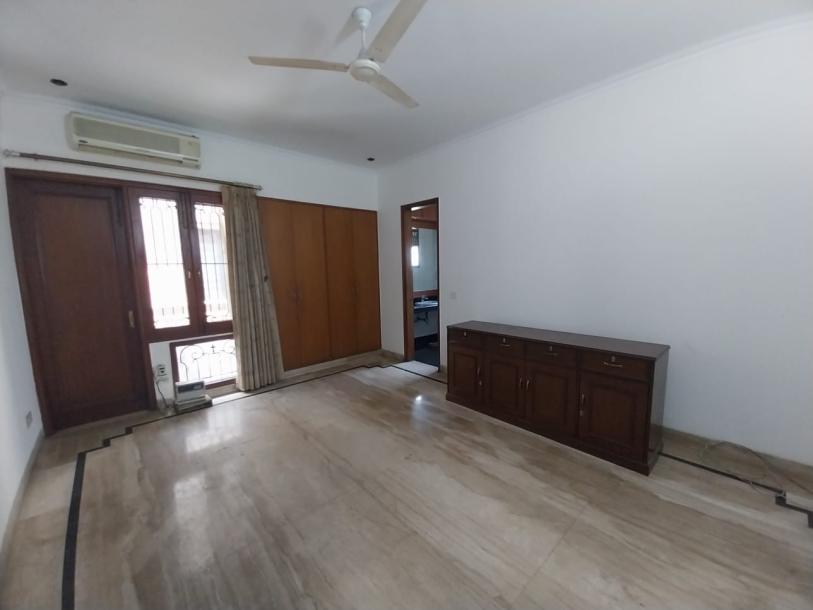 4BHK builder floor-3