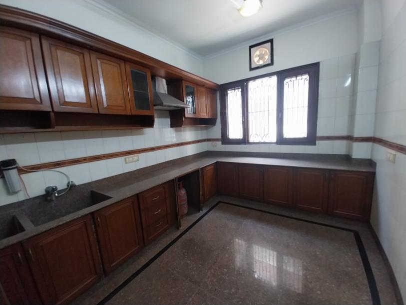 4BHK builder floor-2
