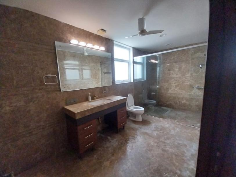 4BHK builder floor-4