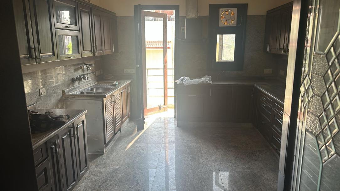 4BHK Builder Floor-8