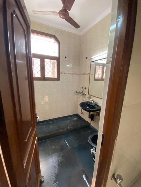 3BHK Builder Floor-13