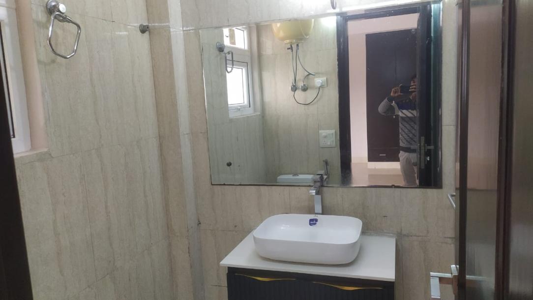 3BHK Builder Floor-11