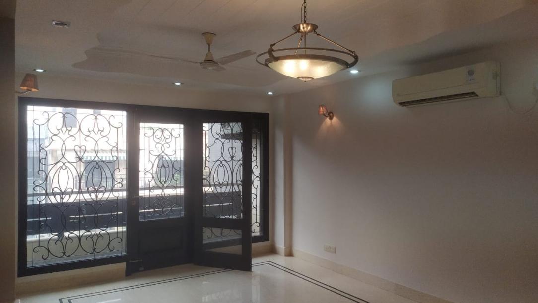 3BHK Builder Floor-1