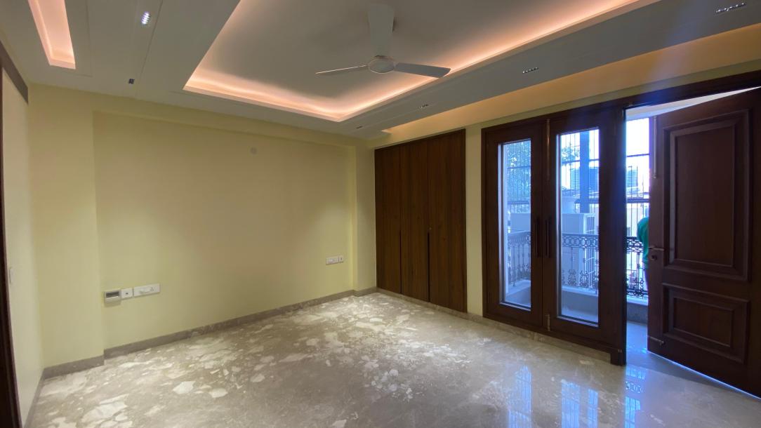 4BHK Builder Floor-18