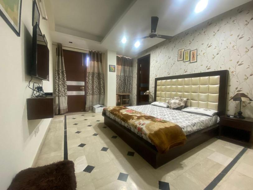 3BHK Builder Floor-4