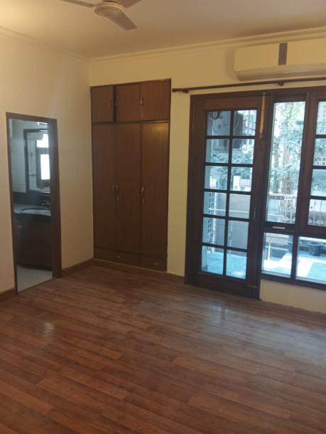 3BHK Builder Floor-5
