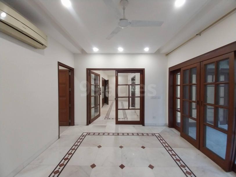 3BHK Builder Floor-7